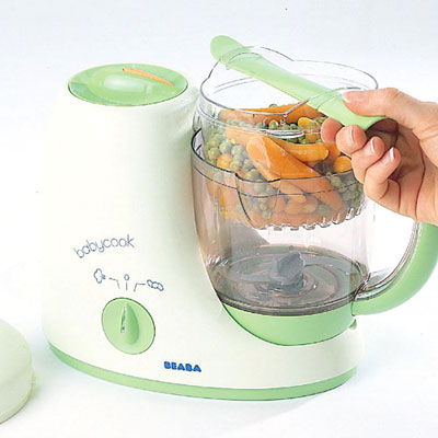 beaba babycook and blender in use