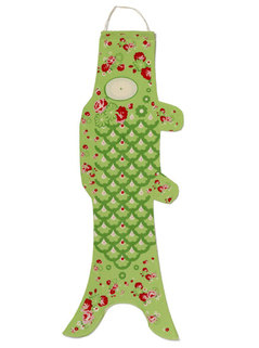 madame mo flying carp kite in green