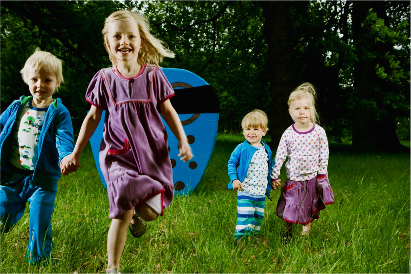 ej sikke lej spring/summer 2010 kids around big blue owl ej sikke lej spring/summer 2010 kids around big blue owl