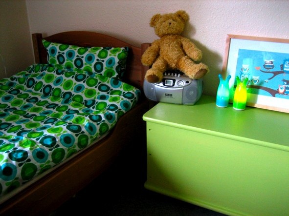 theos room